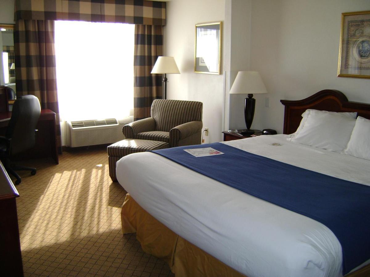 Holiday Inn Express & Suites Alliance By Ihg Exterior foto