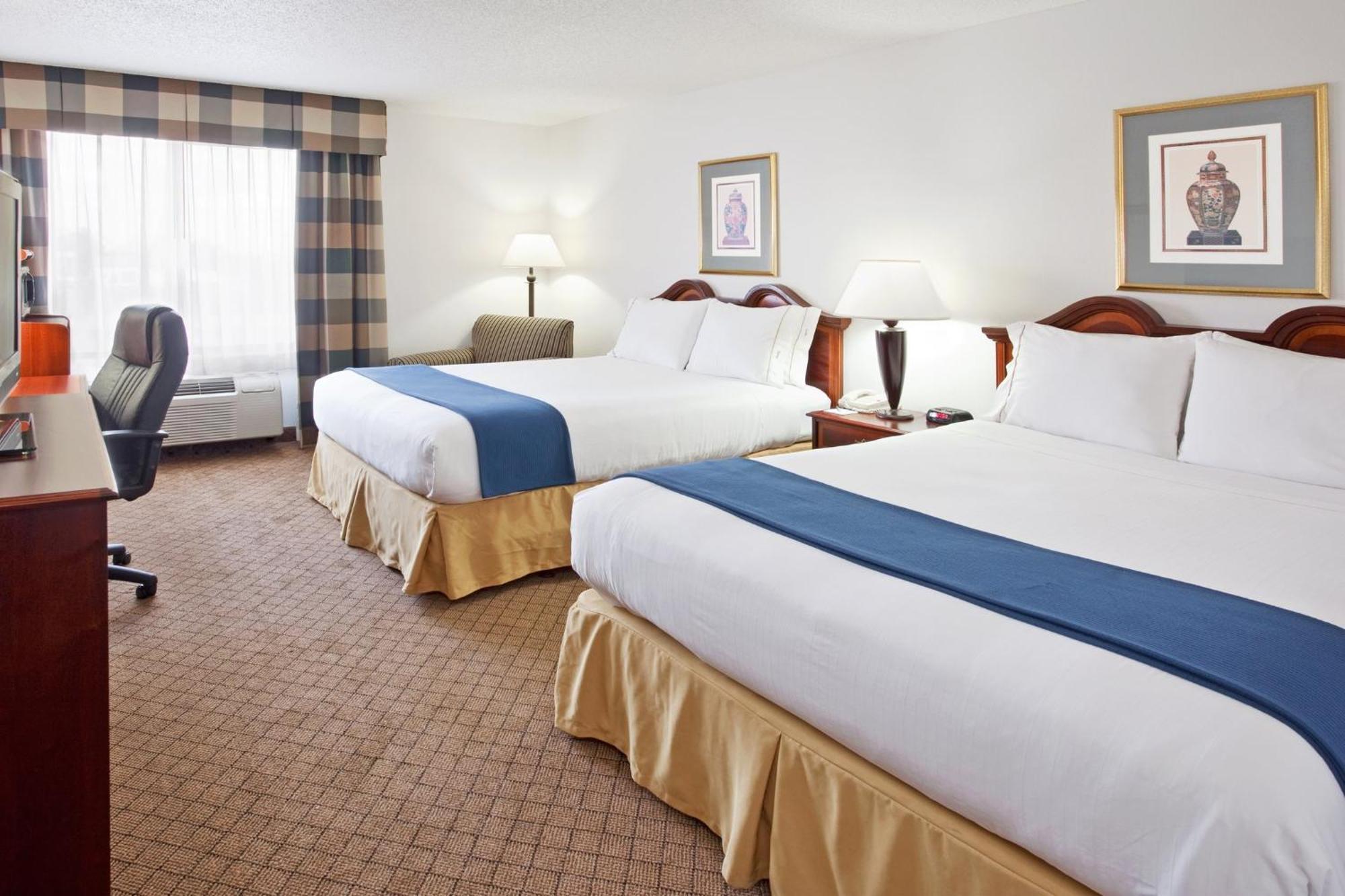 Holiday Inn Express & Suites Alliance By Ihg Exterior foto