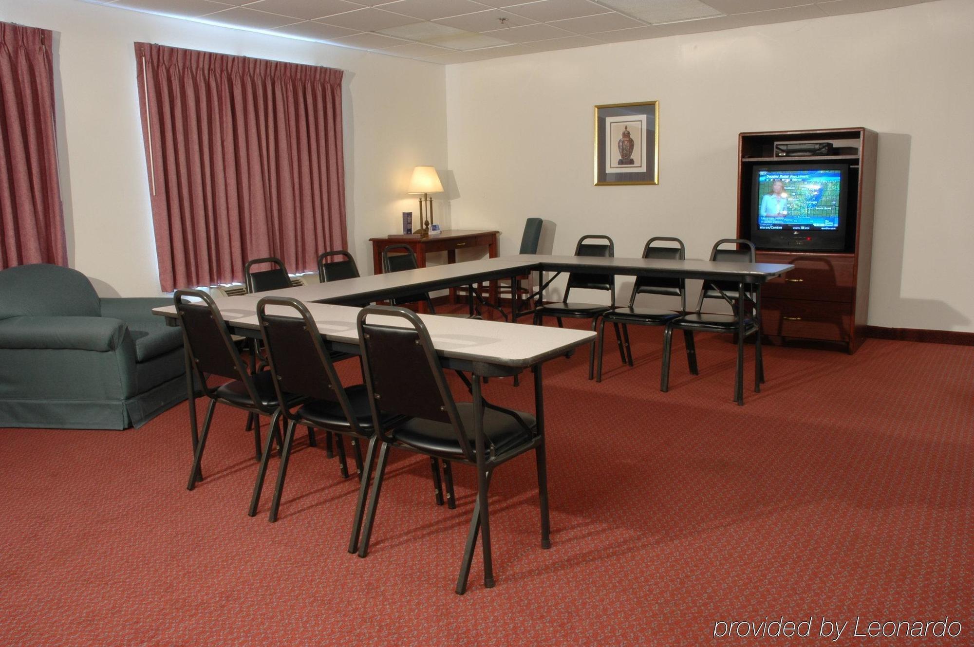 Holiday Inn Express & Suites Alliance By Ihg Facilidades foto