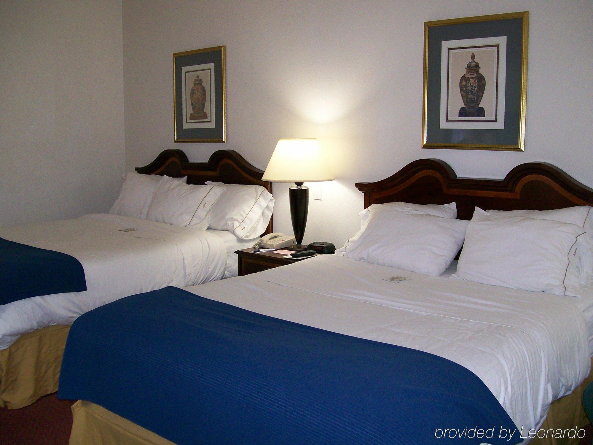 Holiday Inn Express & Suites Alliance By Ihg Exterior foto